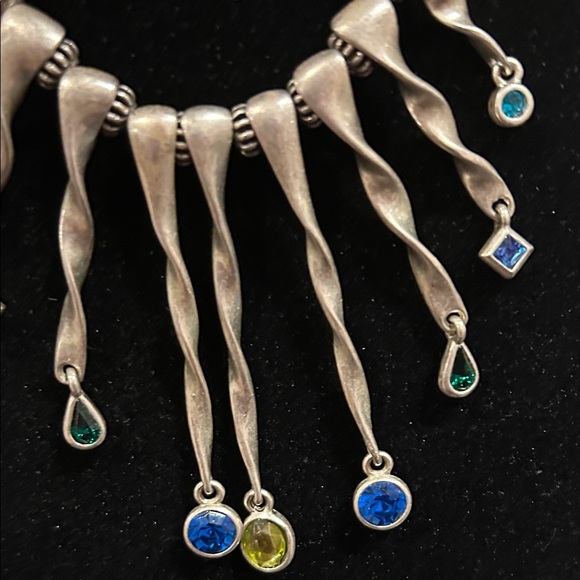 Elegant Silver Necklace with Blue and Yellow Accents - Picture 4 of 6